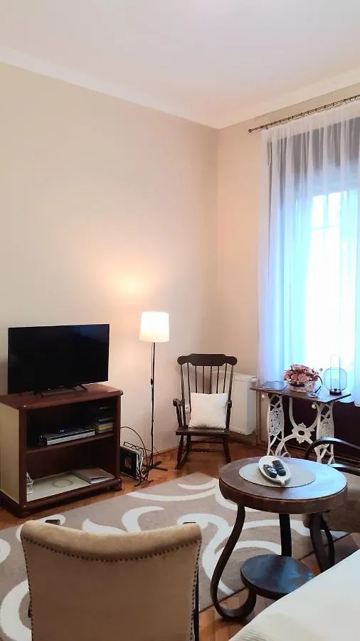Ekszerdoboz Apartman Eger Lejlighed 0*,
